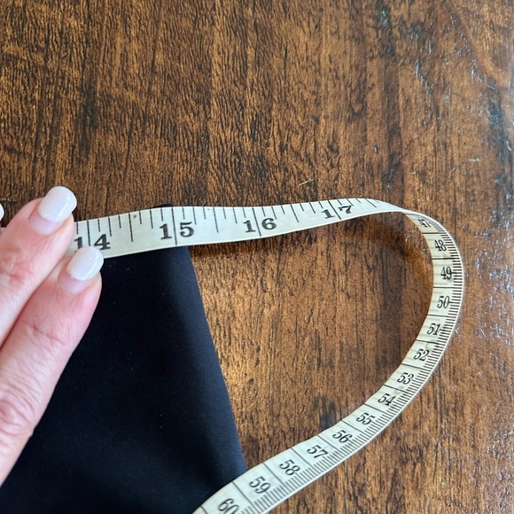 KINESIS | Elastic Cinched Cuff High Rise Ankle Joggers, Black - Picture 6 of 8